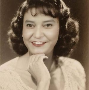 Meet your Posher, Leonor